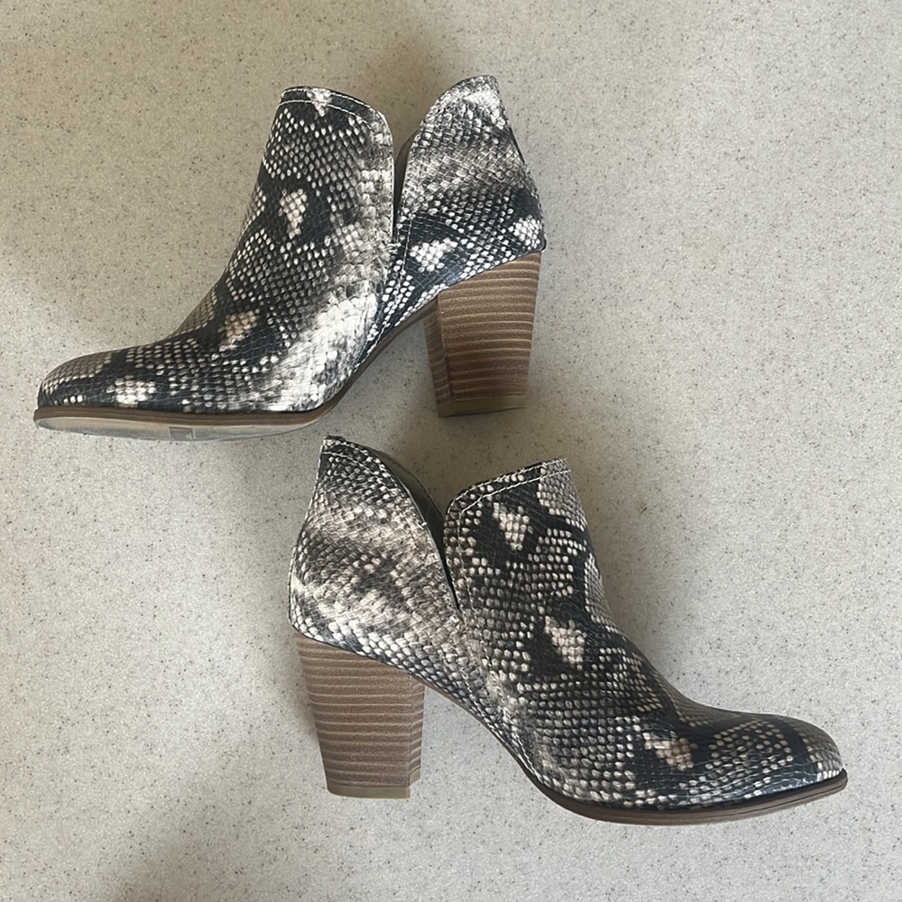 Fall Boots - Picture 3 of 4